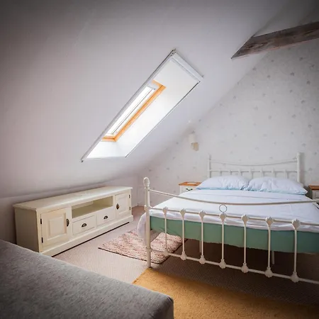 Apartment Farma Kozi Dvor Rohozna *