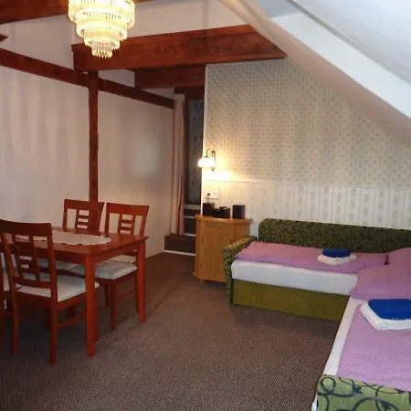 Farma Kozi Dvor Rohozna Apartment *
