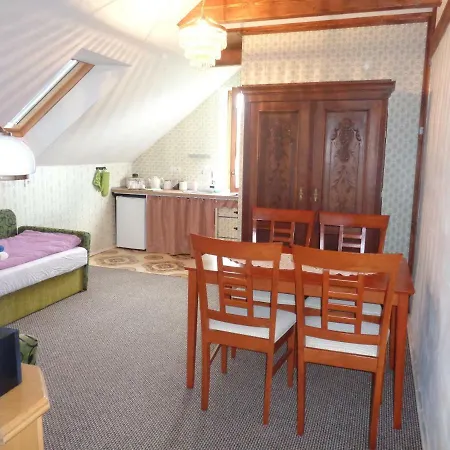 Apartment Farma Kozi Dvor Rohozna *